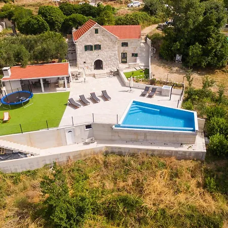 Holiday home Awesome In With Kitchen *