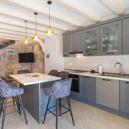Awesome In With Kitchen