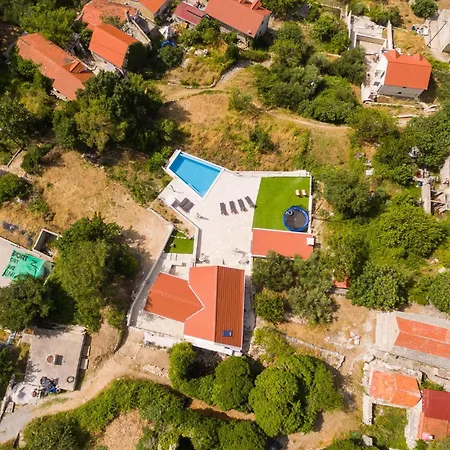 Awesome In With Kitchen * Jesenice (Split-Dalmatia)
